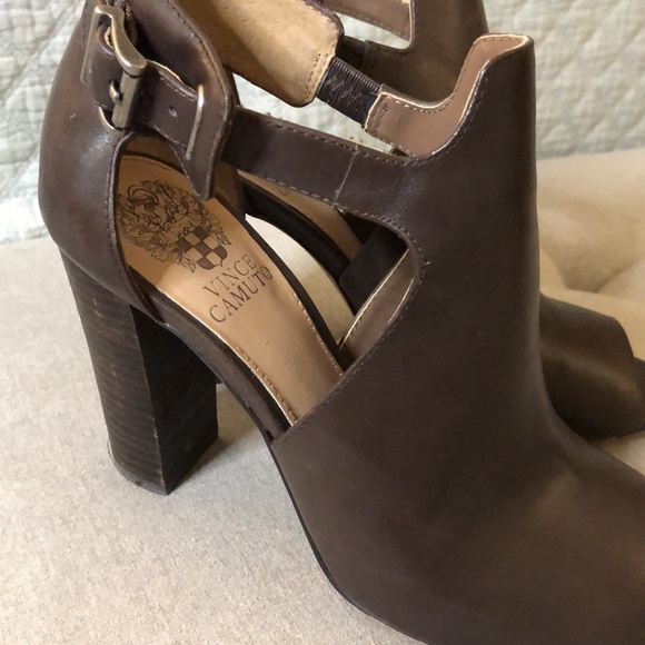 VINCE CAMUTO WOMENS PUMPS - Picture 3 of 6